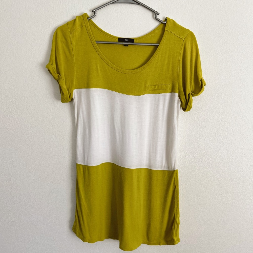 GAP Women’s Shirt Short Sleeve Size Medium